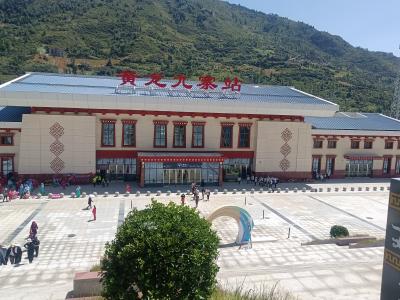 高鐵站清洗